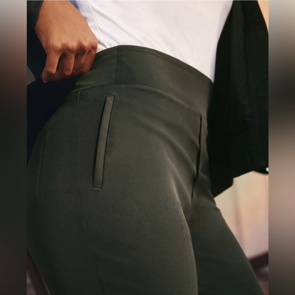 NWT Athleta Endless Elm Pants size 6. - Picture 4 of 7